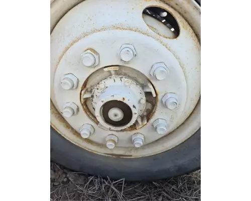 Stud Pilot / Budd Front Hub Cap