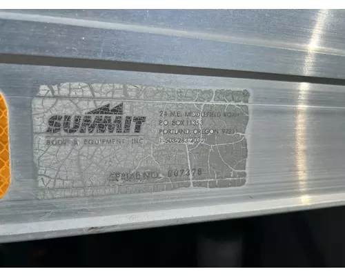 Summit  Box  Bed