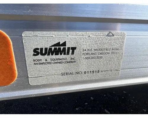 Summit  Box  Bed