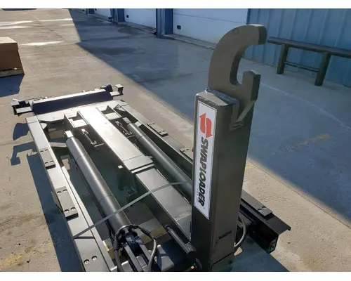 Swaploader SL-105 Equipment (Mounted)