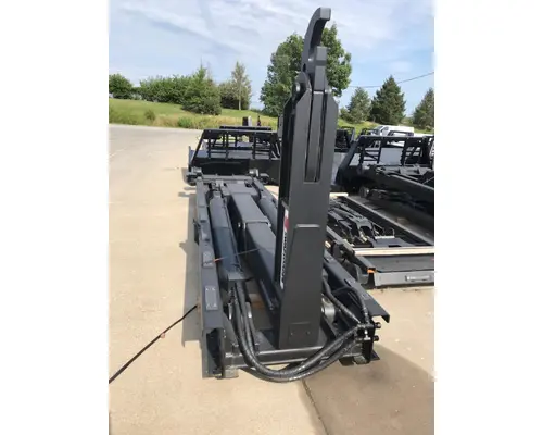 Swaploader SL-518 Equipment (Mounted)