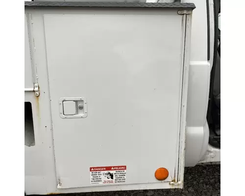 TEREX F550 Service Body Door