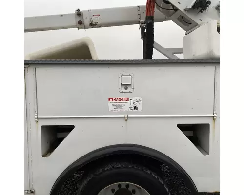 TEREX F550 Service Body Door