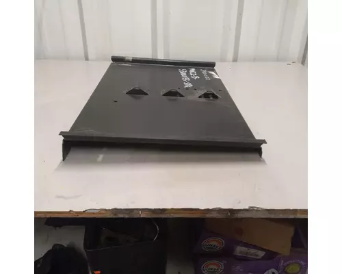 THOMAS BUILT BU FS65 Battery BoxTray