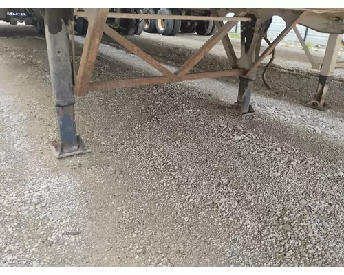 TRAILER POLE TRAILER Complete Vehicle