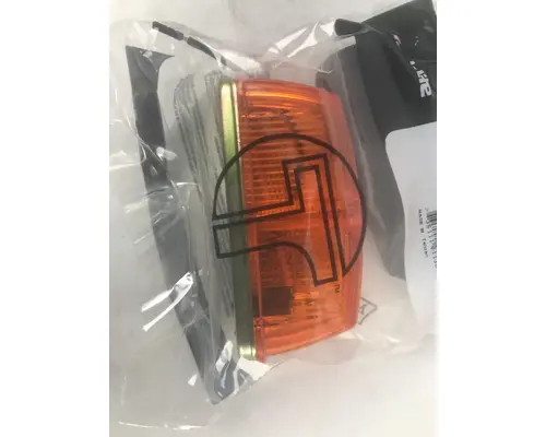 TRUCK-LITE  LIGHT - MARKER