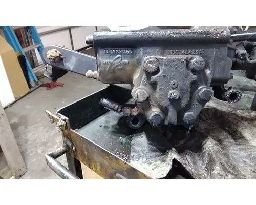 TRW/ROSS TAS65-224 POWER STEERING GEAR