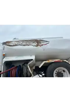 Tanks 2,000 GAL Body / Bed