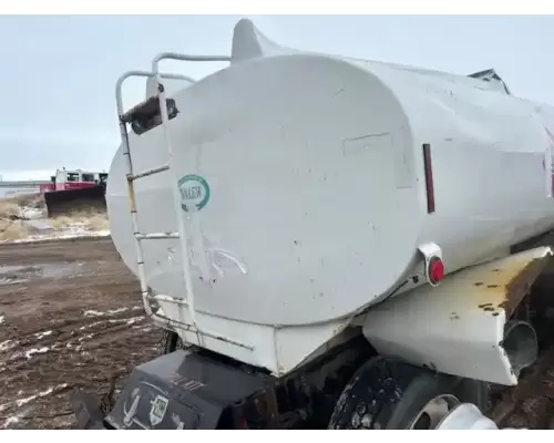 Tanks 2,000 GAL Body  Bed