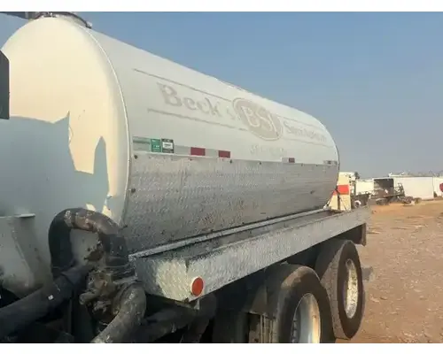 Tanks 3000 GAL Body  Bed