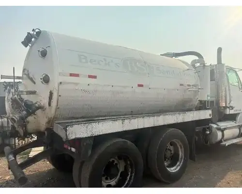 Body / Bed Tanks 3000 GAL Holst Truck Parts