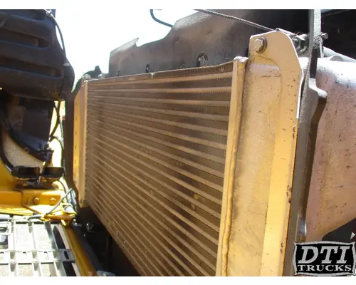 Radiator THOMAS BUILT BU SAF-T-LINER ER DTI Trucks