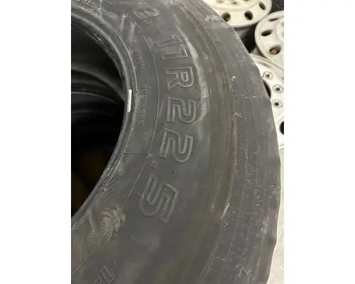Toyo M177-11R22.5 Tires