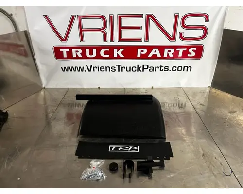 Fender Moulding TRP QT00213 Vriens Truck Parts