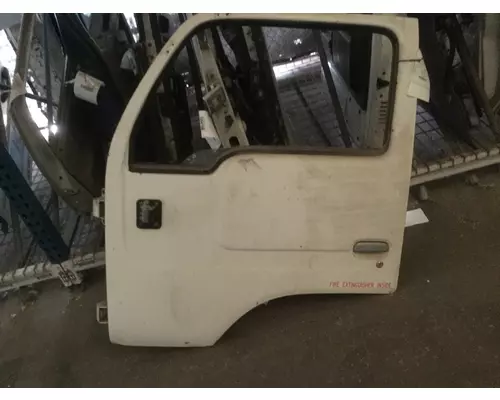 UD-NISSAN UD1100 DOOR ASSEMBLY, FRONT