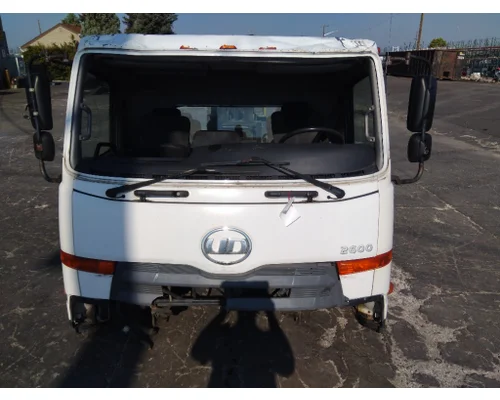 UD-NISSAN UD2600 CAB