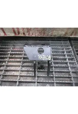 UD/Nissan FD35T Alternator