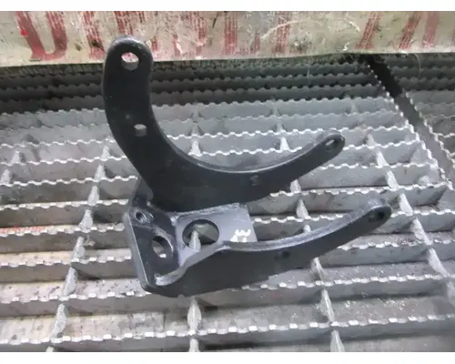 UD/Nissan FD35T Alternator