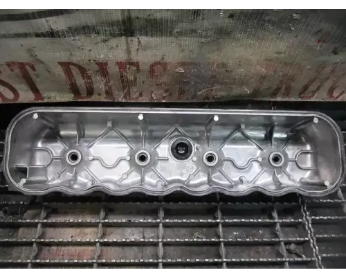 UD/Nissan FD35T Valve Cover
