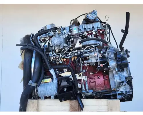 UD/Nissan J05D-TA Engine Assembly