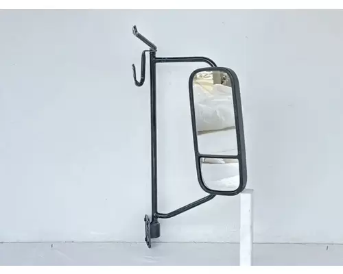 UD/Nissan UD1300 Mirror (Side View)