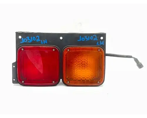 UD/Nissan UD1300 Tail Lamp