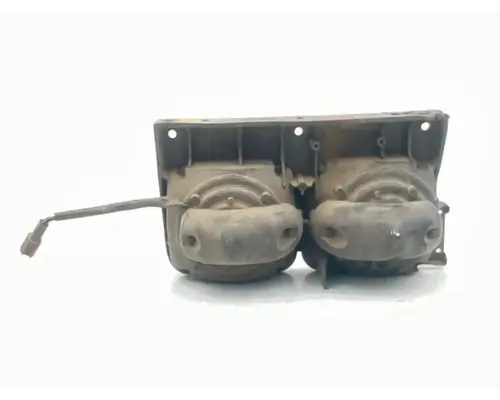 UD/Nissan UD1300 Tail Lamp