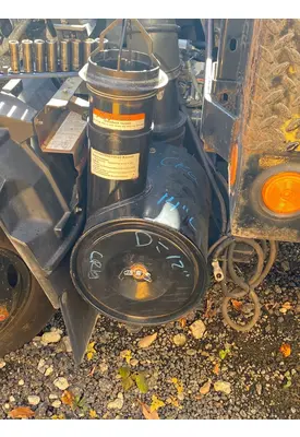 UD/Nissan UD1400 Air Cleaner