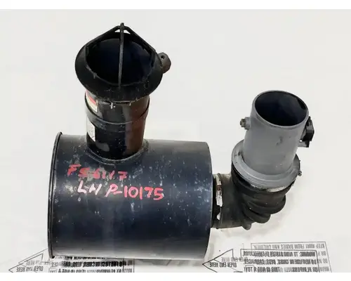 UD/Nissan UD1400 Air Cleaner