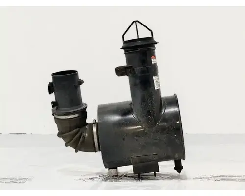 UD/Nissan UD1400 Air Cleaner
