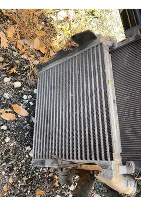 UD/Nissan UD1400 Intercooler