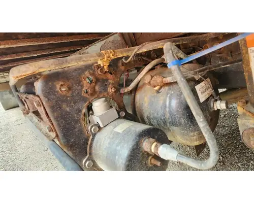 UD/Nissan UD1800CS Air Tank