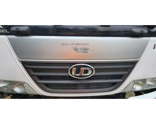 UD/Nissan UD1800CS Grille