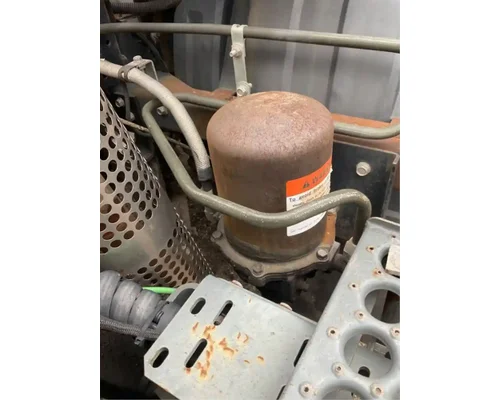 UD/Nissan UD3300 Air Drier