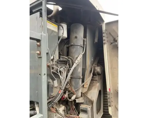 UD/Nissan UD3300 Air Tank