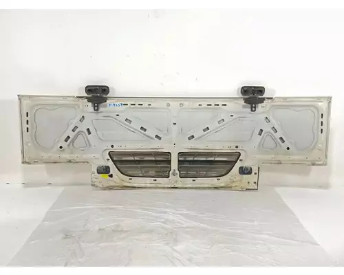 UD/Nissan UD3300 Grille
