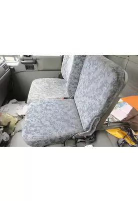 UD/Nissan UD3300 Seat, Front