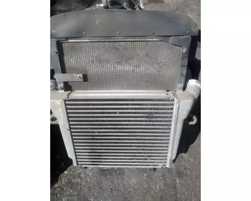UD TRUCK UD1100 Charge Air Cooler (ATAAC)