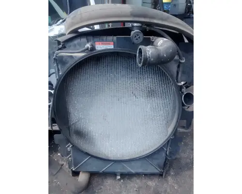 UD TRUCK UD1100 Radiator