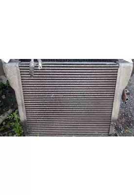 UD TRUCK UD1400 Charge Air Cooler (ATAAC)