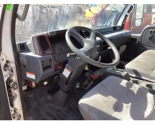 UD TRUCK UD1400 Dash Assembly