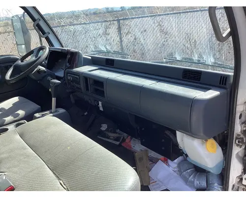 UD TRUCK UD1400 Dash Assembly