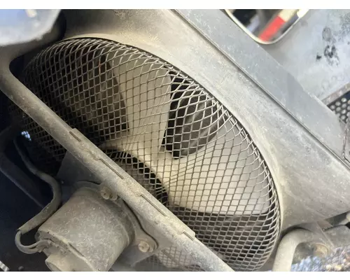 UD TRUCK UD1800 Air Conditioner Condenser