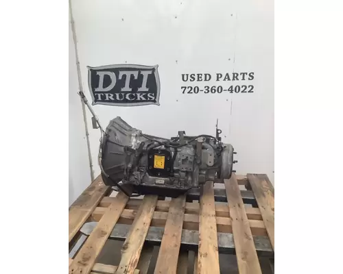 UD TRUCK UD1800 Transmission Assembly