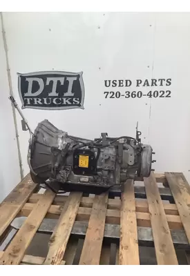 UD TRUCK UD1800 Transmission Assembly