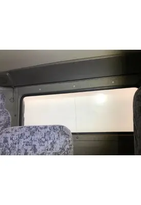 UD TRUCK UD2000 Back Glass