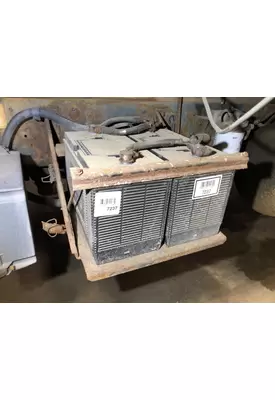 UD TRUCK UD2000 Battery Box