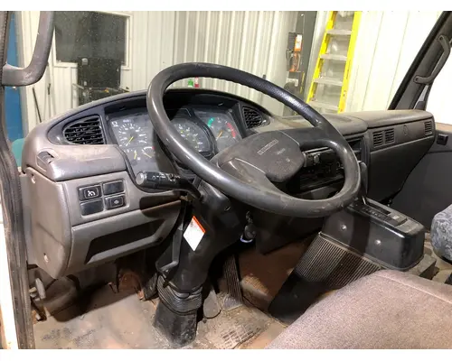 UD TRUCK UD2000 Dash Assembly