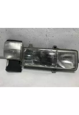 UD TRUCK UD2000 Headlamp Assembly