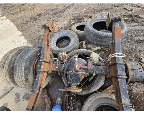 UD TRUCK UD2000 Hub